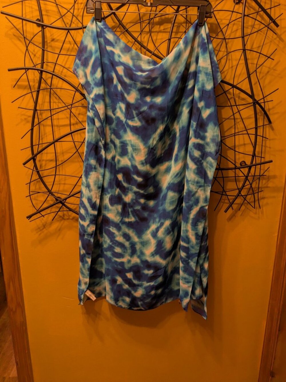 Calvin Klein Blue Watercolor Print Shawl Wrap Sarong 72 x 28
